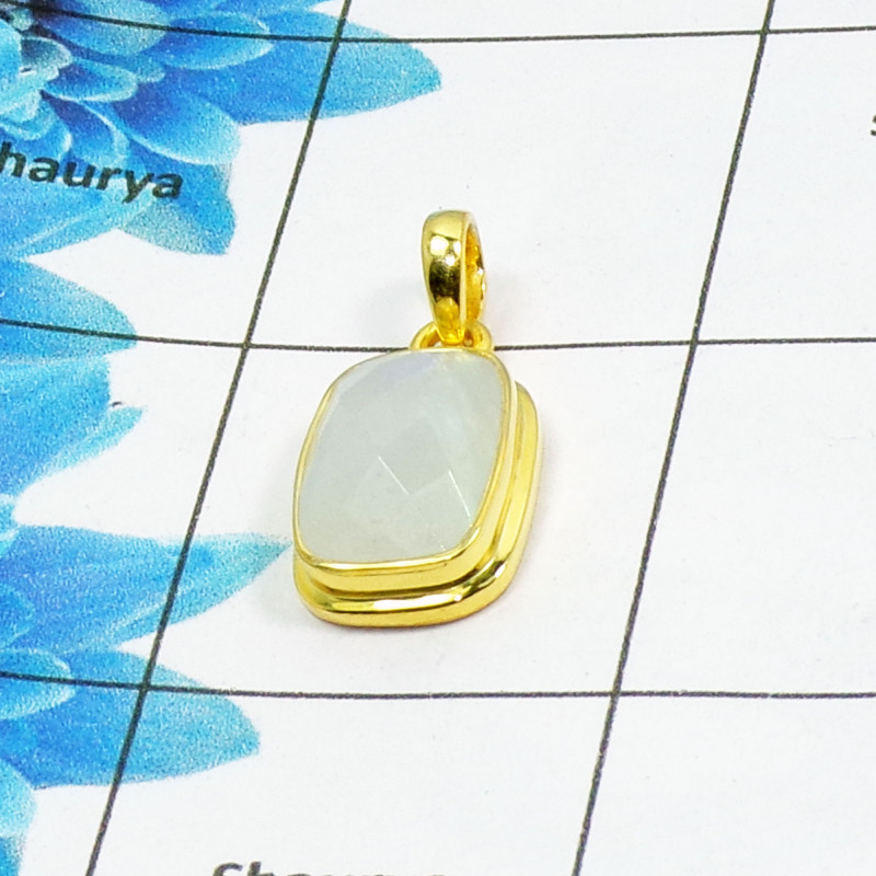 Rainbow Moonstone Cut G - CMJ870-925 Silver 18K Gold Plated Pendant Rainbow Moonstone Cut Gemstone Rainbow Moonstone Cut G - CMJ870-925 Silver 18K Gold Plated Pendant Rainbow Moonstone Cut Gemstone
