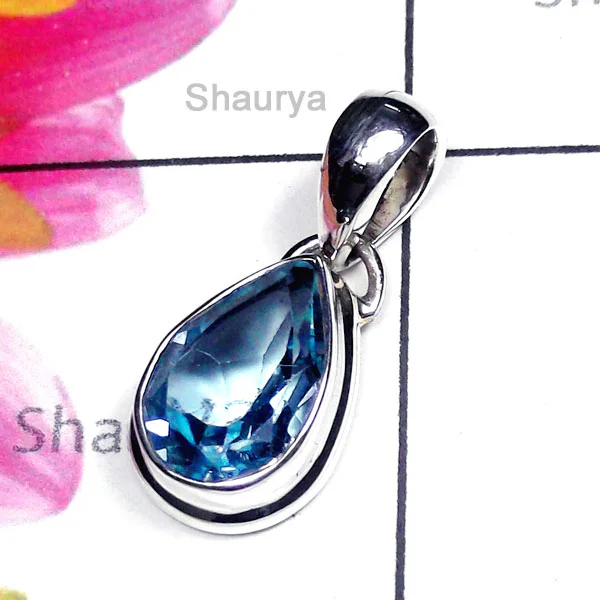 Blue Topaz A - ISP967-Blue Topaz Cut Gemstone Precious Pendant Blue Topaz A - ISP967-Blue Topaz Cut Gemstone Precious Pendant