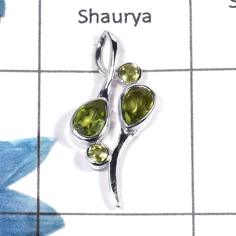 Peridot Cut I - NSP945 - Newly Arrival Natural Green Peridot Cut Gemstone 925 Sterling Silver Designer Pendant Peridot Cut I - NSP945 - Newly Arrival Natural Green Peridot Cut Gemstone 925 Sterling Silver Designer Pendant
