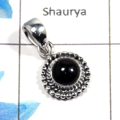 Black Onyx Cab G - NSP981 - Stunning Natural Black Onyx Round Cab Gemstone 925 Sterling Silver Designer Pendant Black Onyx Cab G - NSP981 - Stunning Natural Black Onyx Round Cab Gemstone 925 Sterling Silver Designer Pendant