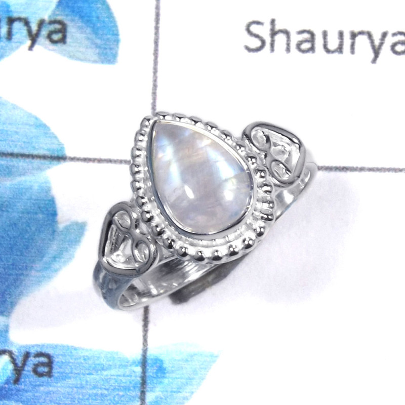 Rainbow Moonstone Cab A - RBS851 - Natural Rainbow Moonstone Gemstone 925 Sterling Silver Designer Ring Rainbow Moonstone Cab A - RBS851 - Natural Rainbow Moonstone Gemstone 925 Sterling Silver Designer Ring