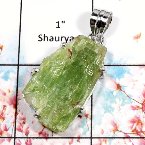 Green Kyanite-M RPP968-Classic Kyanite Rough Prong Setting Pendants 925 Sterling Silver