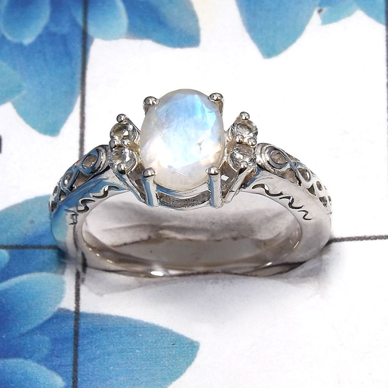 Rainbow Moonstone Cut E - SCR762 - Natural Blue Fire Rainbow Moonstone Oval Cut Gemstone 925 Sterling Silver Casting Ring Rainbow Moonstone Cut E - SCR762 - Natural Blue Fire Rainbow Moonstone Oval Cut Gemstone 925 Sterling Silver Casting Ring