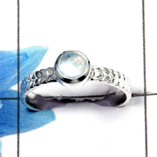 Rainbow Moonstone Cab A - SDR464 - Natural Rainbow Moonstone Gemstone 925 Silver Light Weight Designer Ring Rainbow Moonstone Cab A - SDR464 - Natural Rainbow Moonstone Gemstone 925 Silver Light Weight Designer Ring