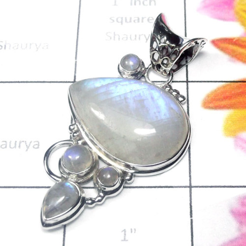 Rainbow moonstone O - SD906-Blue fire Rainbow with 925 sterling silver Pendant Rainbow moonstone O - SD906-Blue fire Rainbow with 925 sterling silver Pendant