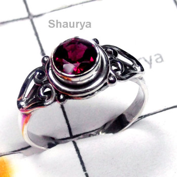 Garnet C - SDR974-925 Semiprecious Gemstone Wholesale Designer Ring Garnet C - SDR974-925 Semiprecious Gemstone Wholesale Designer Ring