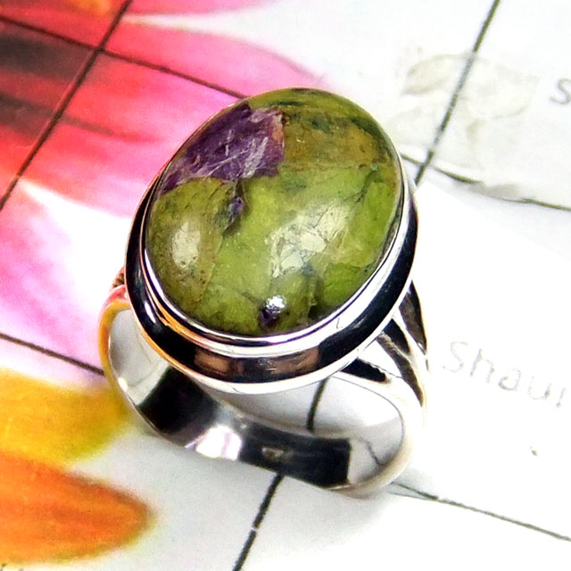 Mohave Stichtite C - MSD995-925 Sterling silver with Mohave stichtite gems Ring Mohave Stichtite C - MSD995-925 Sterling silver with Mohave stichtite gems Ring