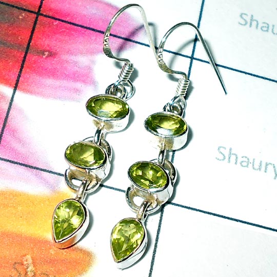 Peridot B - CMJ967- Sterling silver Peridot gems Earrings Peridot B - CMJ967- Sterling silver Peridot gems Earrings