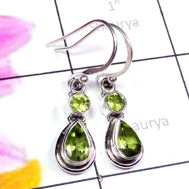 Peridot F - CMJ967- Sterling silver Peridot gems Earrings Peridot F - CMJ967- Sterling silver Peridot gems Earrings