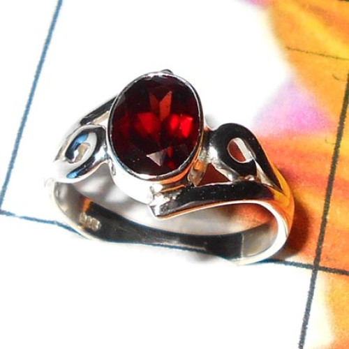 Garnet cut F - SDR918-Black onyx silver Ring