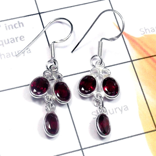 Garnet F - BZE977-Cut Three Stone 925 Exclusive Silver Bejal Fancy Earring Garnet F - BZE977-Cut Three Stone 925 Exclusive Silver Bejal Fancy Earring