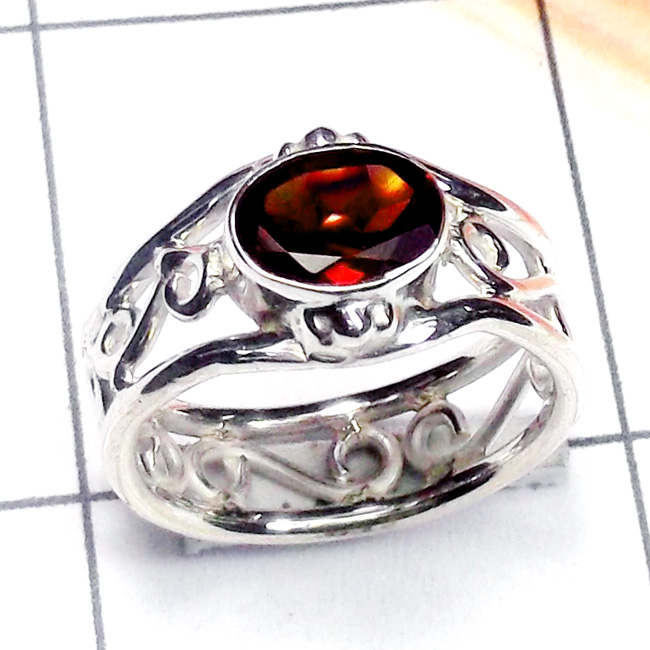 Garnet cut O - SDR887-Superior 925 Silver Cut Gemstone Designer Ring Garnet cut O - SDR887-Superior 925 Silver Cut Gemstone Designer Ring