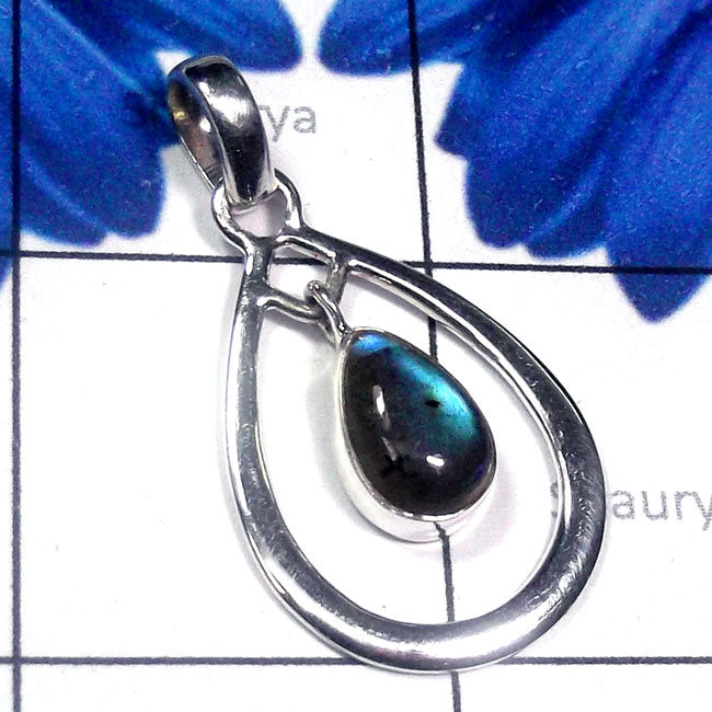 Labradorite I - ISP900-Exclusive 925 Sterling Silver Multi Cut Gemstone Pendant Labradorite I - ISP900-Exclusive 925 Sterling Silver Multi Cut Gemstone Pendant