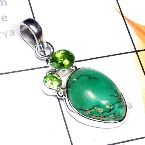 Tibet Turquoise F - ISP898-Cut Gemstone 925 Plain Silver Stunning Pendant Tibet Turquoise F - ISP898-Cut Gemstone 925 Plain Silver Stunning Pendant