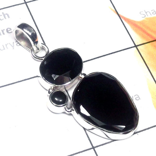 Black onyx G - ISP898-Cut Gemstone 925 Plain Silver Stunning Pendant Black onyx G - ISP898-Cut Gemstone 925 Plain Silver Stunning Pendant