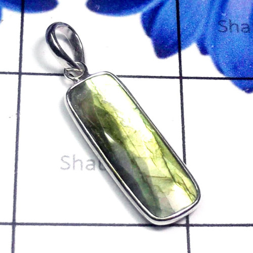 Labradorite F - BPS986-Wholesale Bejal Pendant 925 Silver with Checker Cut Gemst Labradorite F - BPS986-Wholesale Bejal Pendant 925 Silver with Checker Cut Gemst