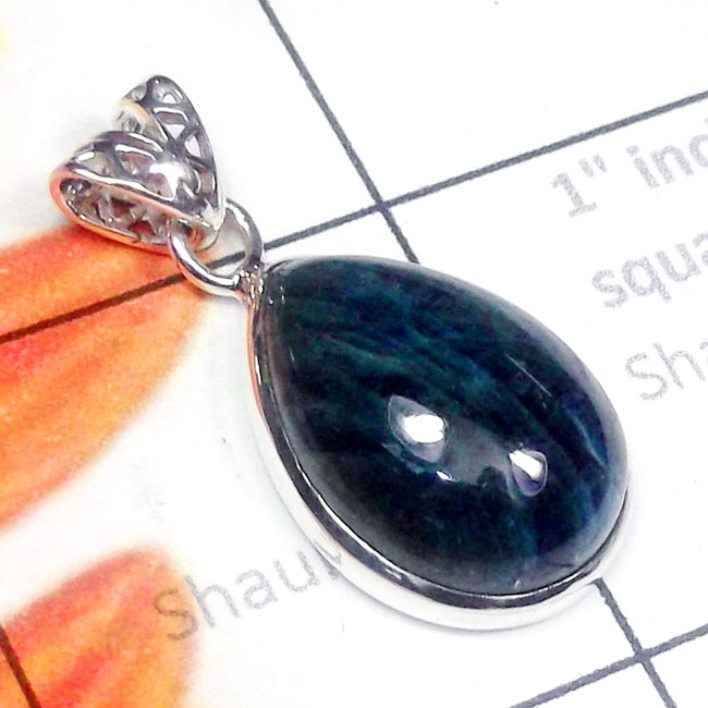 Neon Blue Apatite B - NBA999-Cab Neon Blue Apatite Made in 925 Silver Elegant Pendant Neon Blue Apatite B - NBA999-Cab Neon Blue Apatite Made in 925 Silver Elegant Pendant