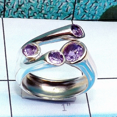Amethyst D - SCR908-925 Sterling Silver Manufacturer Genuine Cut Gemstone Fab Amethyst D - SCR908-925 Sterling Silver Manufacturer Genuine Cut Gemstone Fab