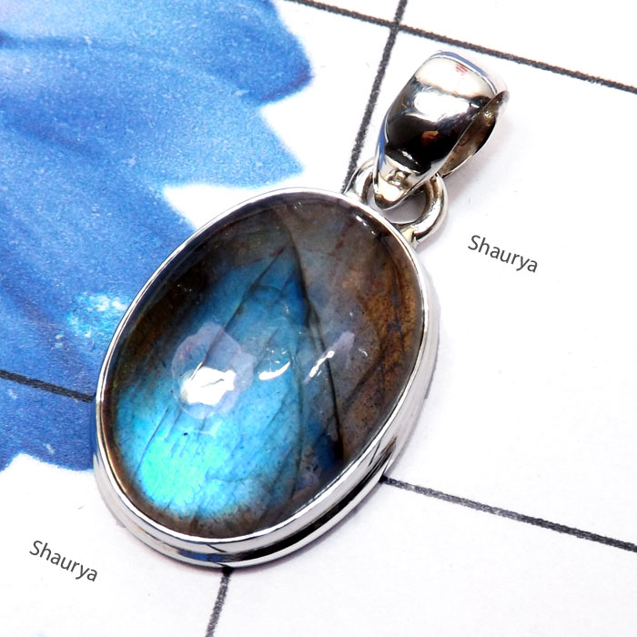 Labradorite Cab O - ISP843-925 Sterling Silver with Genuine Cut n Cab Gemstone Plain Labradorite Cab O - ISP843-925 Sterling Silver with Genuine Cut n Cab Gemstone Plain