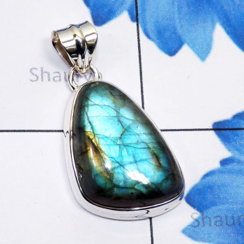 Labradorite Cab D - ISP820-Fancy Shape Labradorite Gemstone Made in 925 Sterling Sil Labradorite Cab D - ISP820-Fancy Shape Labradorite Gemstone Made in 925 Sterling Sil