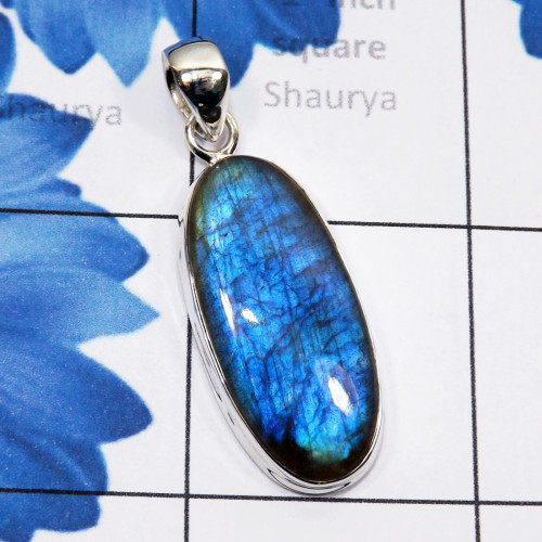 Labradorite Cab G - ISP818-Wholesale Labradorite Cabochon Gemstone Pendant with 925
