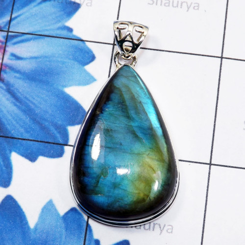 Labradorite Cab A - ISP817-925 Wholesale Silver India Labradorite Pendant Labradorite Cab A - ISP817-925 Wholesale Silver India Labradorite Pendant