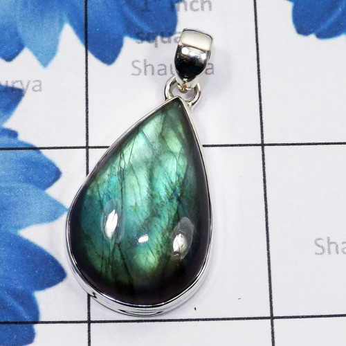 Labradorite Cab B - ISP817-925 Wholesale Silver India Labradorite Pendant Labradorite Cab B - ISP817-925 Wholesale Silver India Labradorite Pendant