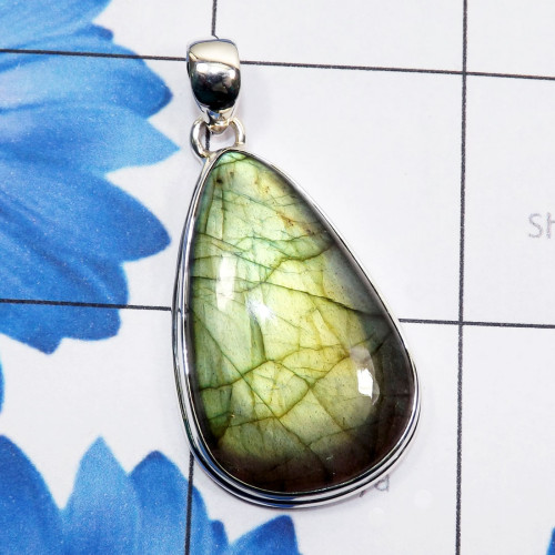 Labradorite cab O - ISP817-925 Wholesale Silver India Labradorite Pendant Labradorite cab O - ISP817-925 Wholesale Silver India Labradorite Pendant