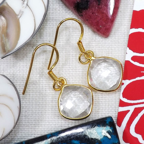 Crystal cut G - BGE991-10MM Cushion Wonderful Earrings Made In Indian Factory of Crystal cut G - BGE991-10MM Cushion Wonderful Earrings Made In Indian Factory of