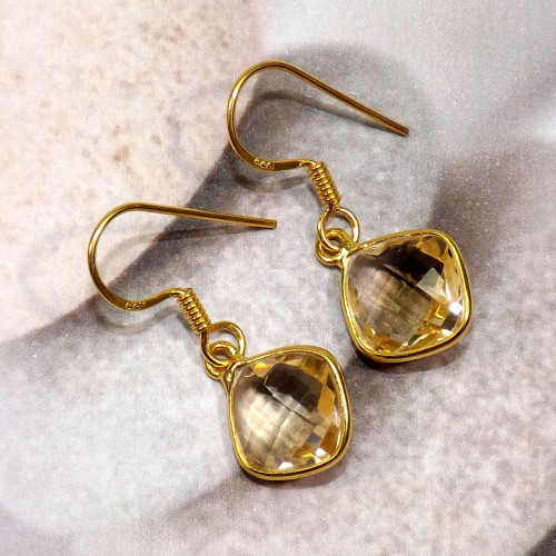 Citrine cut H - BGE991-10MM Cushion Wonderful Earrings Made In Indian Factory of Citrine cut H - BGE991-10MM Cushion Wonderful Earrings Made In Indian Factory of