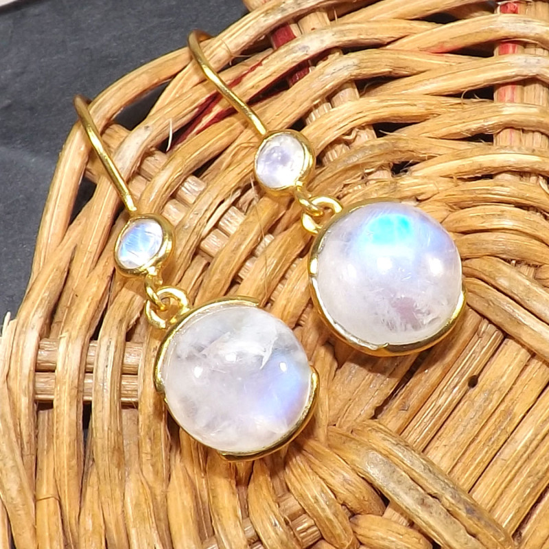 Rainbow Moonstone I - BGE991-10MM Cushion Wonderful Earrings Made In Indian Factory of Rainbow Moonstone I - BGE991-10MM Cushion Wonderful Earrings Made In Indian Factory of