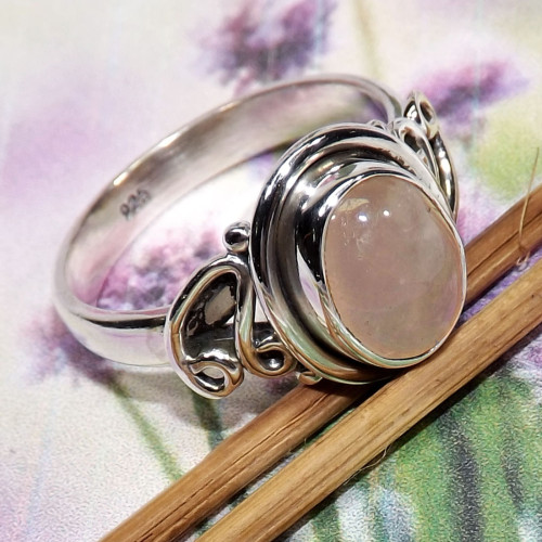 Rose Quartz D - BDR975-Lovely Designed Rings 9x7MM Oval Geniune Gemstones of Mad Rose Quartz D - BDR975-Lovely Designed Rings 9x7MM Oval Geniune Gemstones of Mad