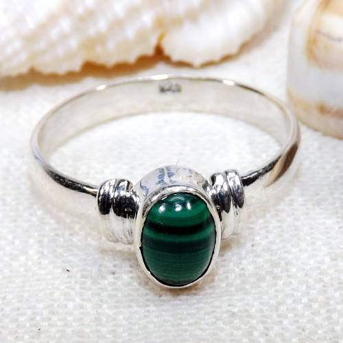 Malachite A - BDR963-7X5mm Oval Shape 925 Sterling Silver Small Rings