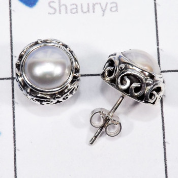 Pearl D - SSE915-8mm Round Designed Stud Earrings of 925 Sterling Silver W