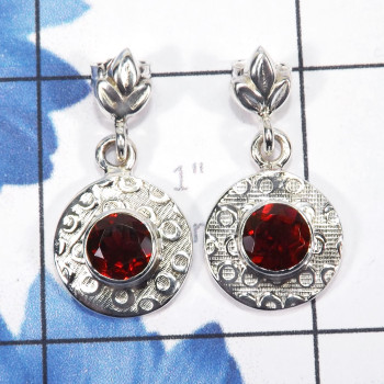 Garnet Cut O - SSE906-Round Shape Designed Stud Earrings of 925 Sterling Silver