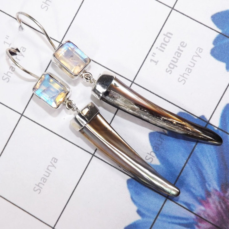 Rainbow Moonstone & Biwa Pearl B - XSE965-925 Sterling Silver Earrings of Lovely Biwa Pearl Gemston Rainbow Moonstone & Biwa Pearl B - XSE965-925 Sterling Silver Earrings of Lovely Biwa Pearl Gemston