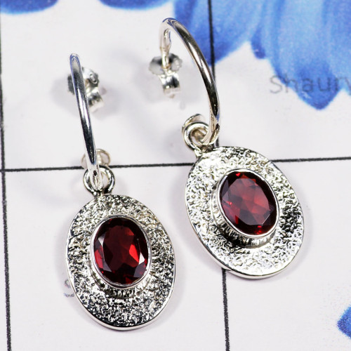 Garnet Cut I - SDE781-Rainbow Moonstone Unique Designer 925 Sterling Silver Ear Garnet Cut I - SDE781-Rainbow Moonstone Unique Designer 925 Sterling Silver Ear