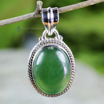 GREEN AVENTURINE G - GAV999- NATURAL GREEN AVENTURINE GEMSTONE LIGHT WEIGHT PENDANTS