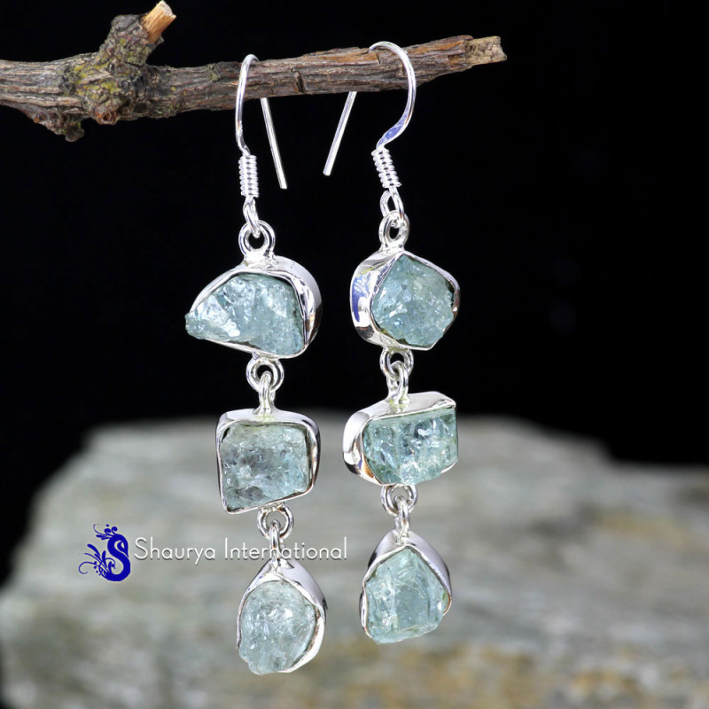 AQUAMARINE ROUGH O - SPE909- BEAUTIFUL NATURAL THREE GEMSTONE LOVELY EARRINGS MADE IN AQUAMARINE ROUGH O - SPE909- BEAUTIFUL NATURAL THREE GEMSTONE LOVELY EARRINGS MADE IN