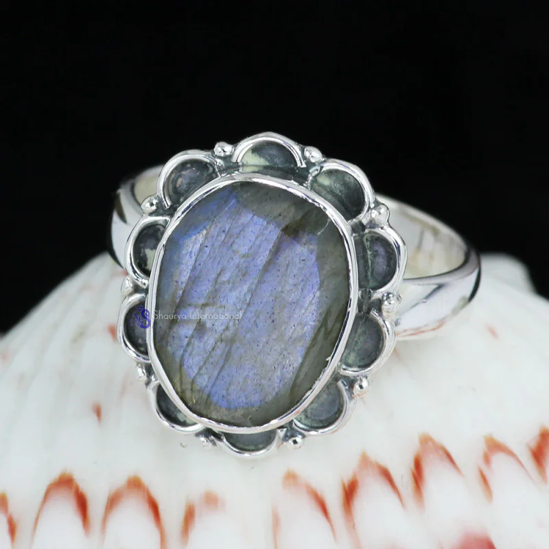LABRADORITE A - BDR960- INDIAN FACTORY MADE LABRADORITE GEMSTONE RINGS WITH 925 LABRADORITE A - BDR960- INDIAN FACTORY MADE LABRADORITE GEMSTONE RINGS WITH 925