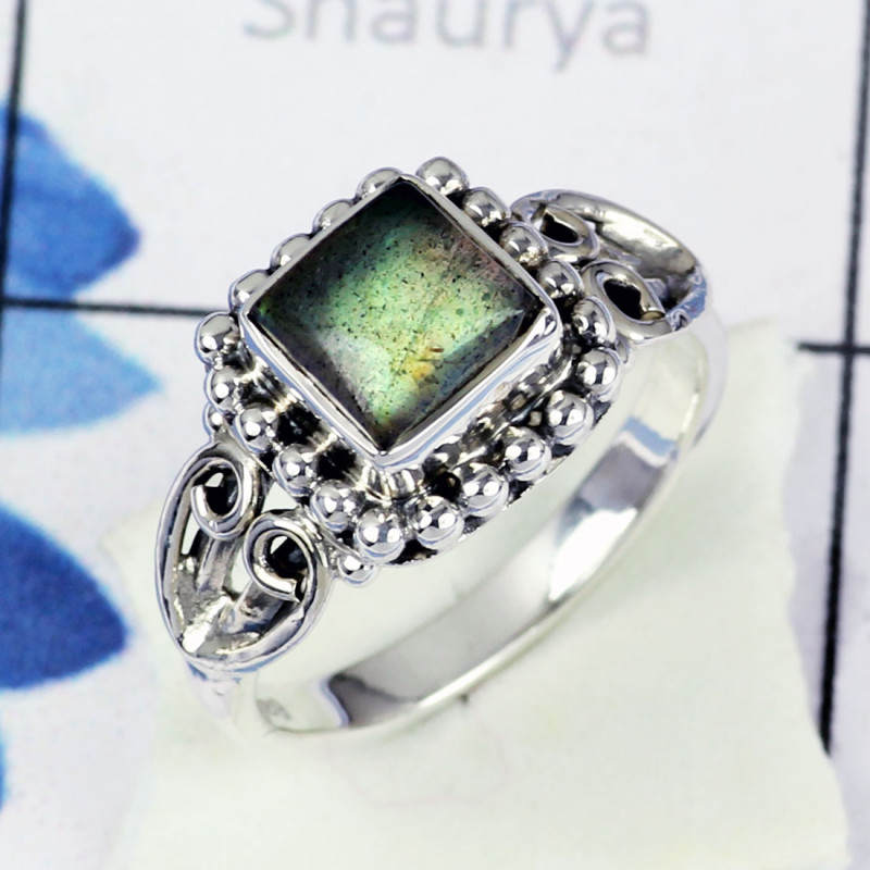 LABRADORITE D - BDR955- NEW DESIGNER NATURAL LABRADORITE GEMSTONE RINGS MADE IN LABRADORITE D - BDR955- NEW DESIGNER NATURAL LABRADORITE GEMSTONE RINGS MADE IN