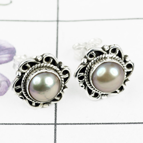PEARL A - BLE995-BEAUTIFUL DESIGNED STUD EARRING WITH 925 STERLING SILVER