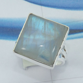 Rainbow Moonstone E - PSR812-925 Sterling Silver Fashionable Design Rainbow Moonstone Rainbow Moonstone E - PSR812-925 Sterling Silver Fashionable Design Rainbow Moonstone