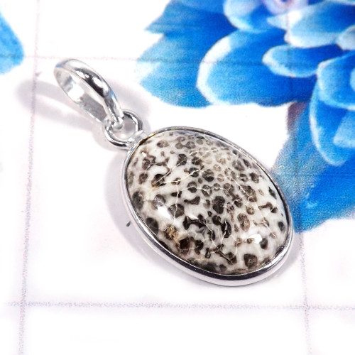 Black Coral C - BPS954-Trendy Black Coral 925 Sterling Silver Plain Bezel Pend Black Coral C - BPS954-Trendy Black Coral 925 Sterling Silver Plain Bezel Pend