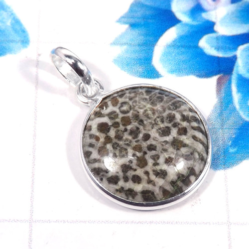 Black Coral F - BPS954-Trendy Black Coral  925 Sterling Silver  Plain Bezel Pend