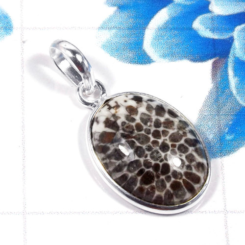 Black Coral G - BPS954-Trendy Black Coral  925 Sterling Silver  Plain Bezel Pend