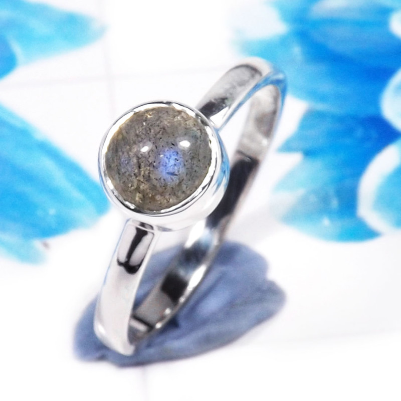Labradorite Cab A - RSS927-925 Sterling Silver Dazzling Company Made Party Wear Ring Labradorite Cab A - RSS927-925 Sterling Silver Dazzling Company Made Party Wear Ring
