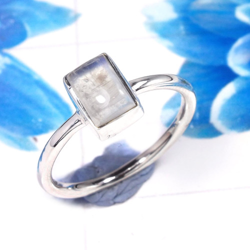Rainbow Moonstone F - RSS927-925 Sterling Silver Dazzling Company Made Party Wear Ring Rainbow Moonstone F - RSS927-925 Sterling Silver Dazzling Company Made Party Wear Ring