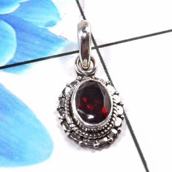 Garnet C - SD678-925 Sterling Silver Stunning Company Made Designer Pendant Garnet C - SD678-925 Sterling Silver Stunning Company Made Designer Pendant