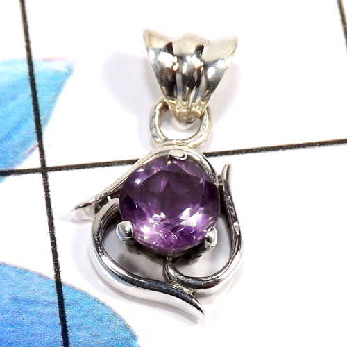 Amethyst Cut M - WHS997-925 Sterling Silver Dazzling Amethyst Cut Designer Handma Amethyst Cut M - WHS997-925 Sterling Silver Dazzling Amethyst Cut Designer Handma